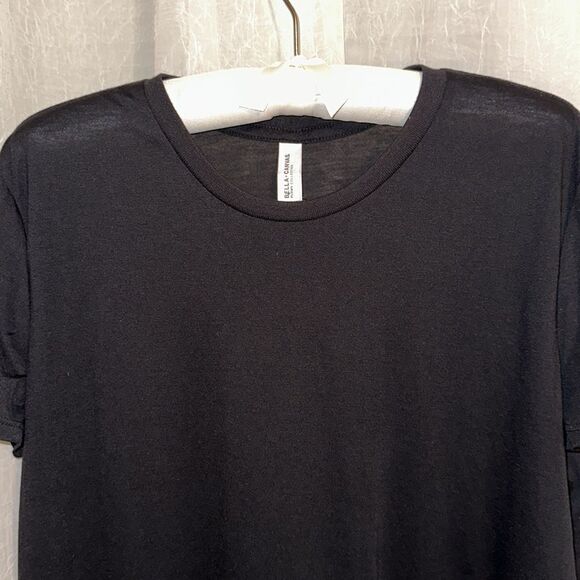 B + C L Black Crewneck Cropped Short Sleeve Flowy Tee - Picture 3 of 10
